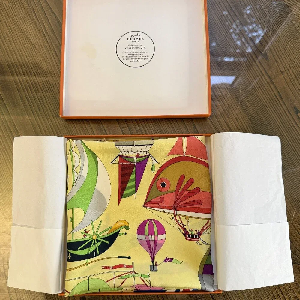 HERMES Vintage Les Folies du Ciel Yellow 90 cm Silk Square Scarf Box Good RARE - Picture 16 of 16